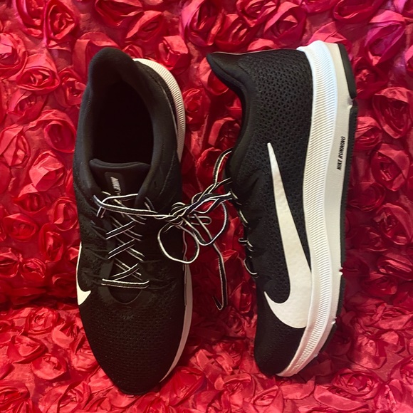 mens quest 2 running shoe